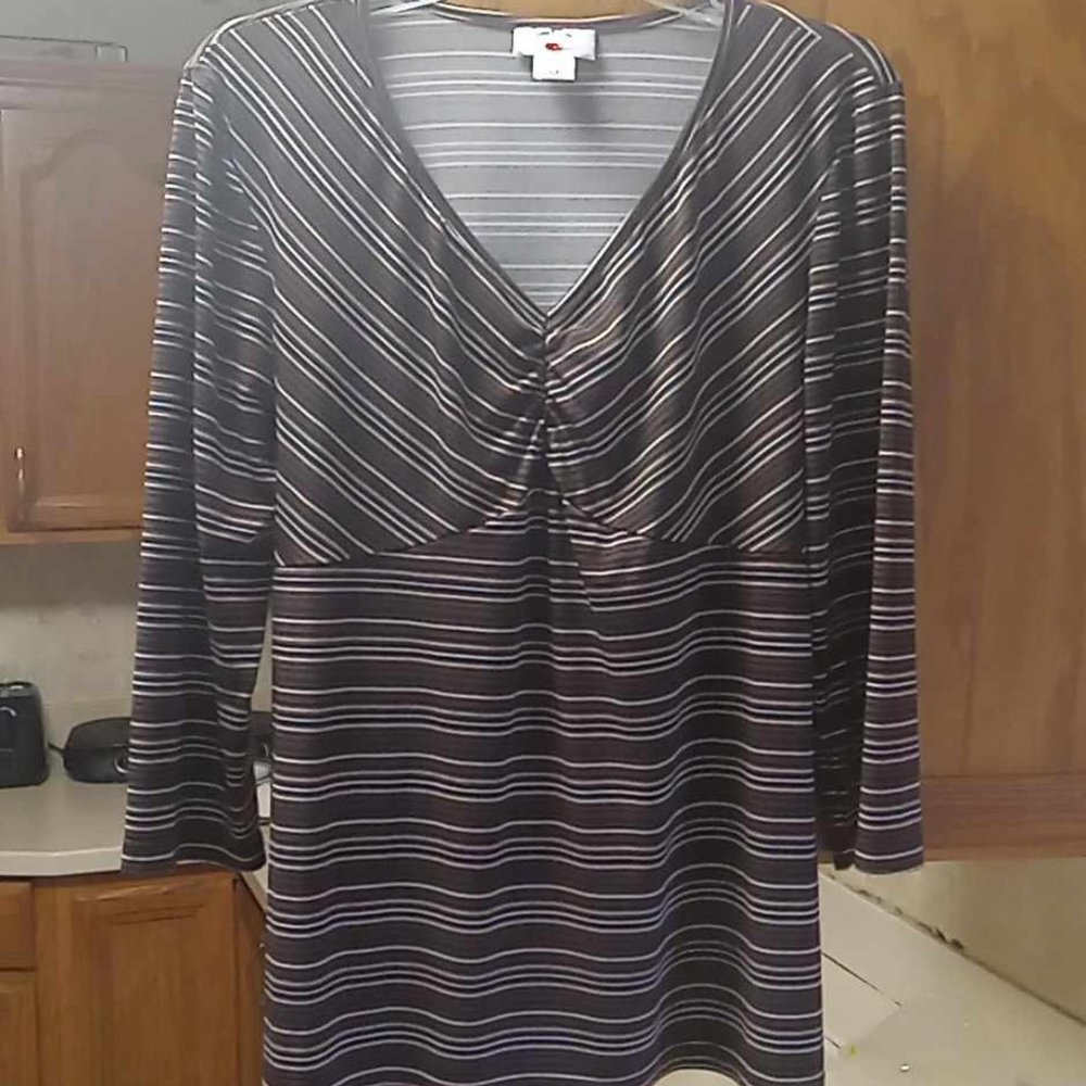 TWO HARTS MATERNITY WOMAN TOP SIZE  XL